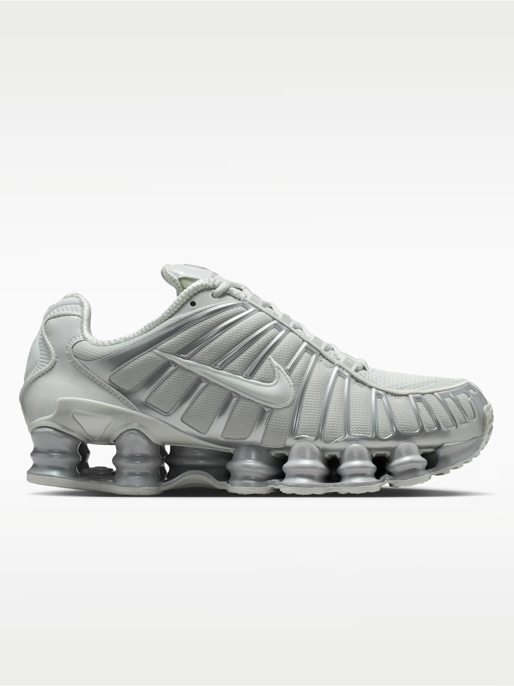Nike Shox TL
Women's Shoes with Reflective Accents IB1087-002